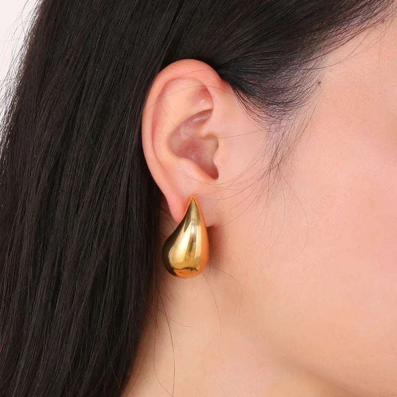 WATERDROP STUDS Gold