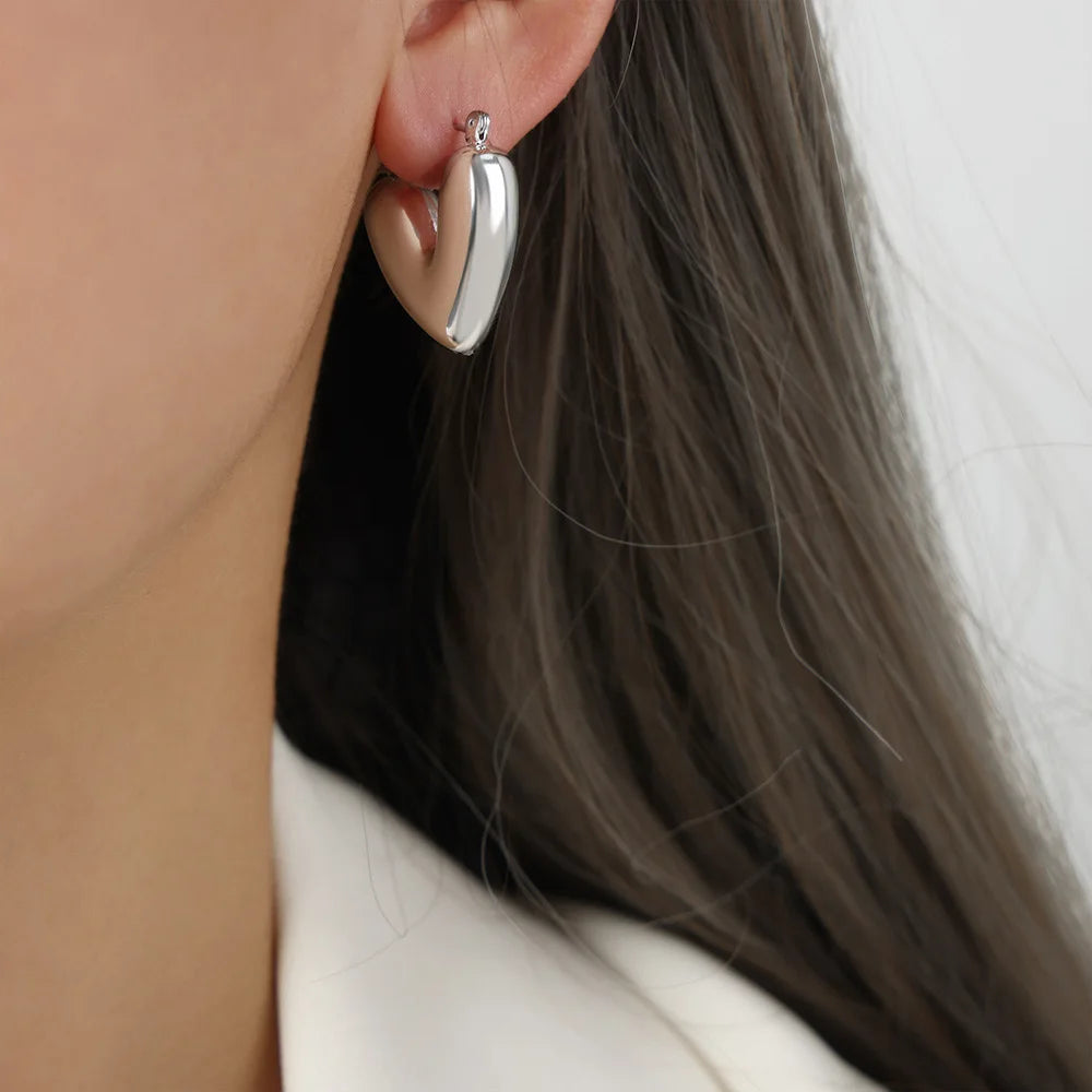 HEART HOOPS EARRINGS Silver
