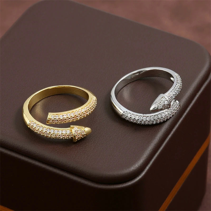 Modepil Cubic Zirconia Ring