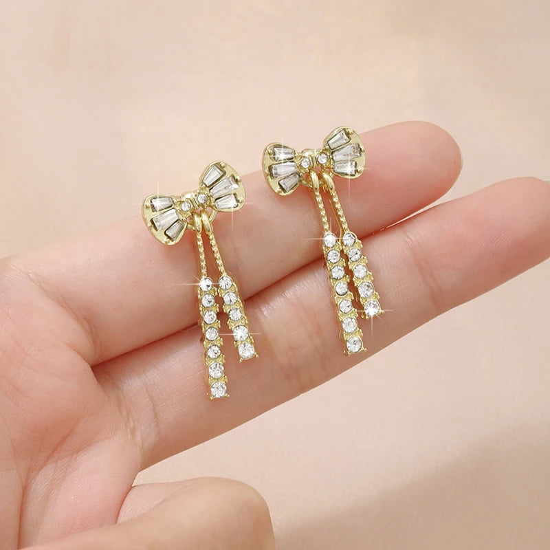 Örhängen med Rhinestones – Koreansk design