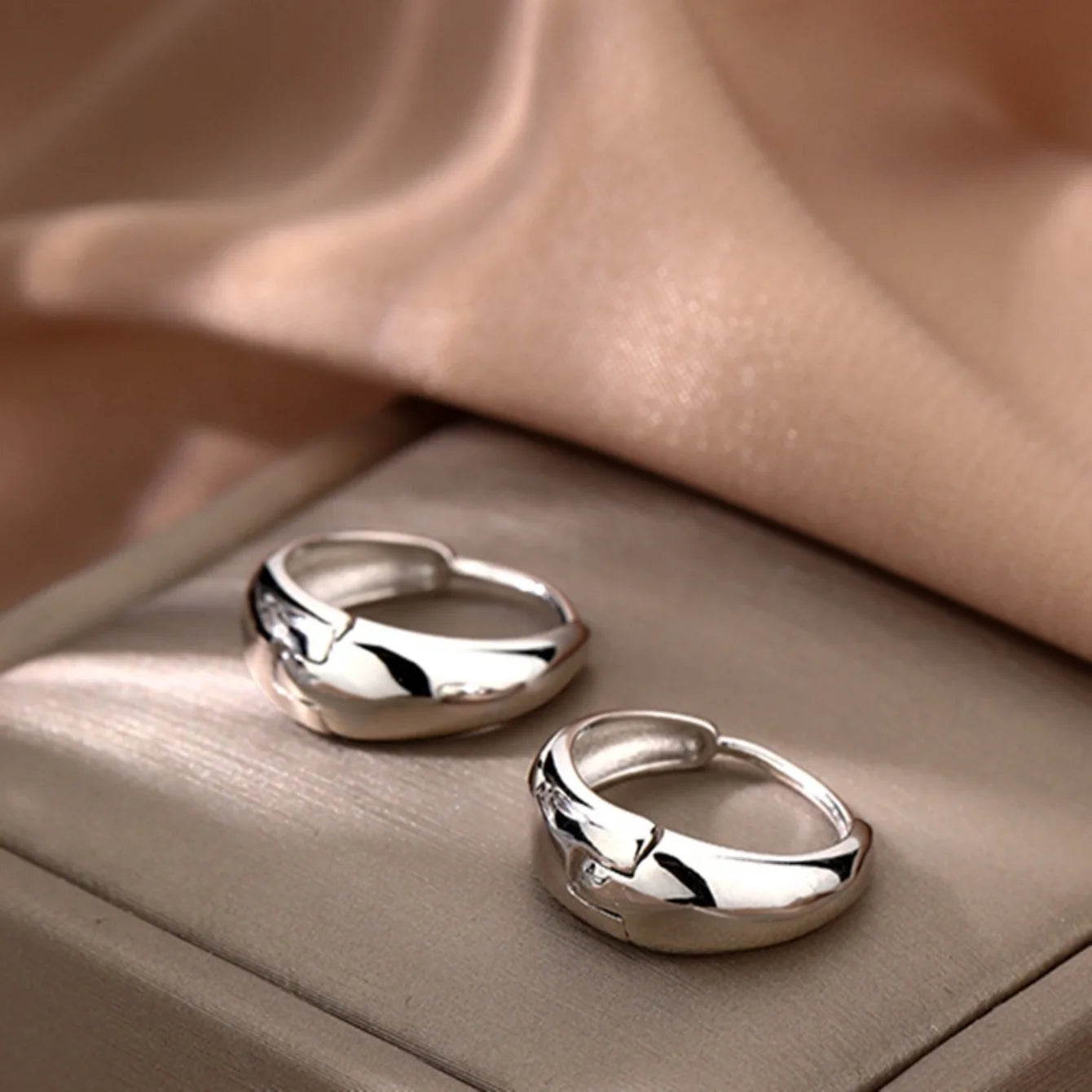 Cirkelformade Hängande Hoops Örhängen