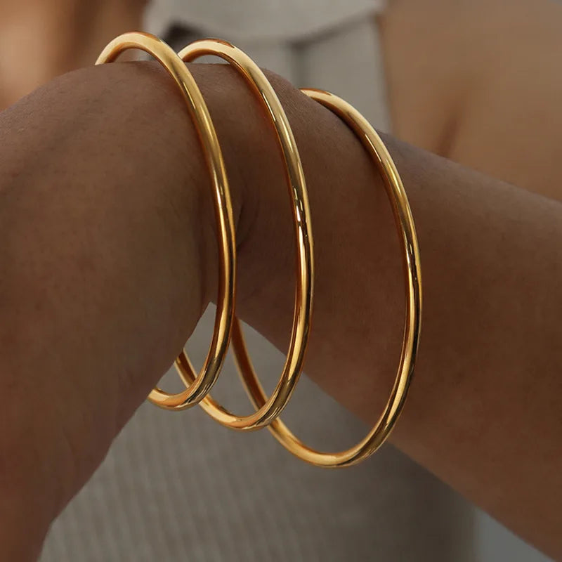 Elegant Armring i Rostfritt Stål