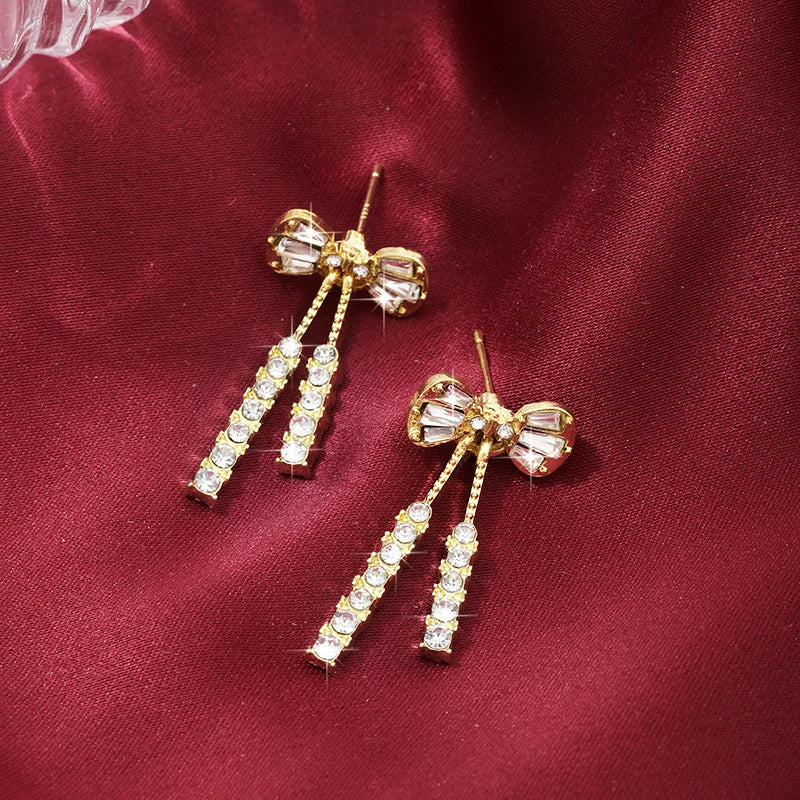 Örhängen med Rhinestones – Koreansk design