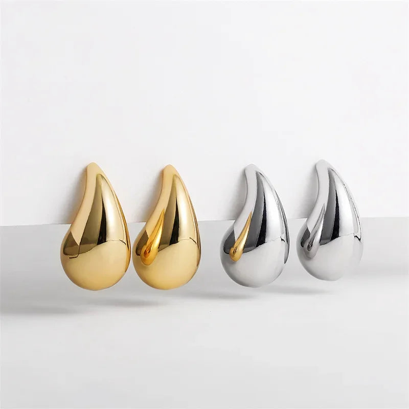 WATERDROP STUDS Gold