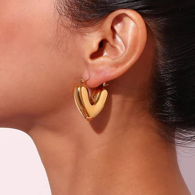 HEART HOOPS EARRINGS Silver