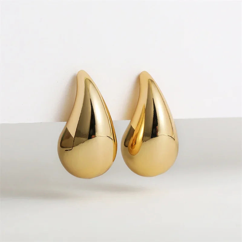 WATERDROP STUDS Gold