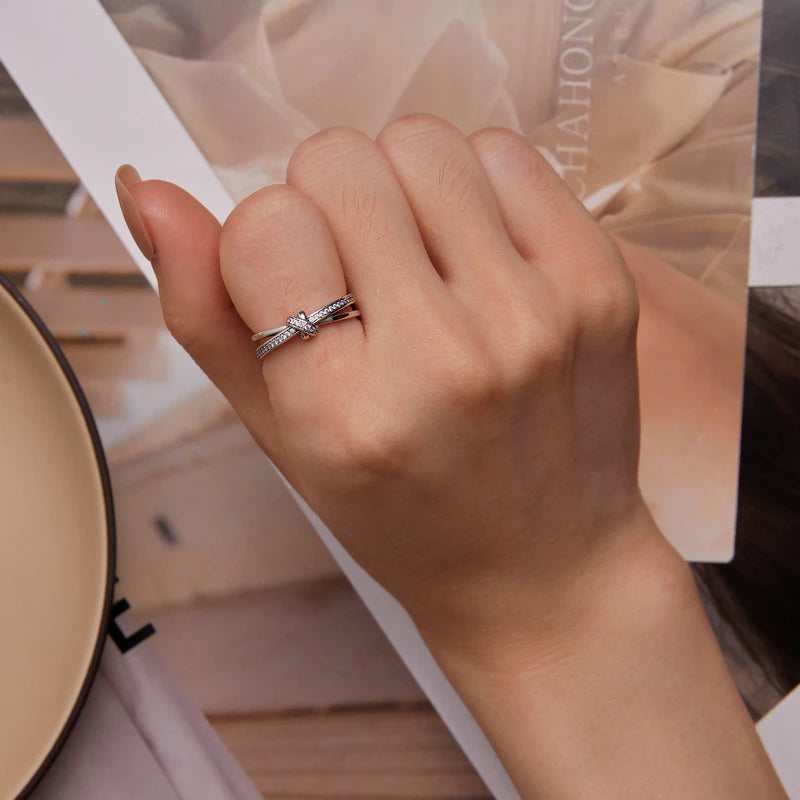 Infinity Love: Knutring Guld