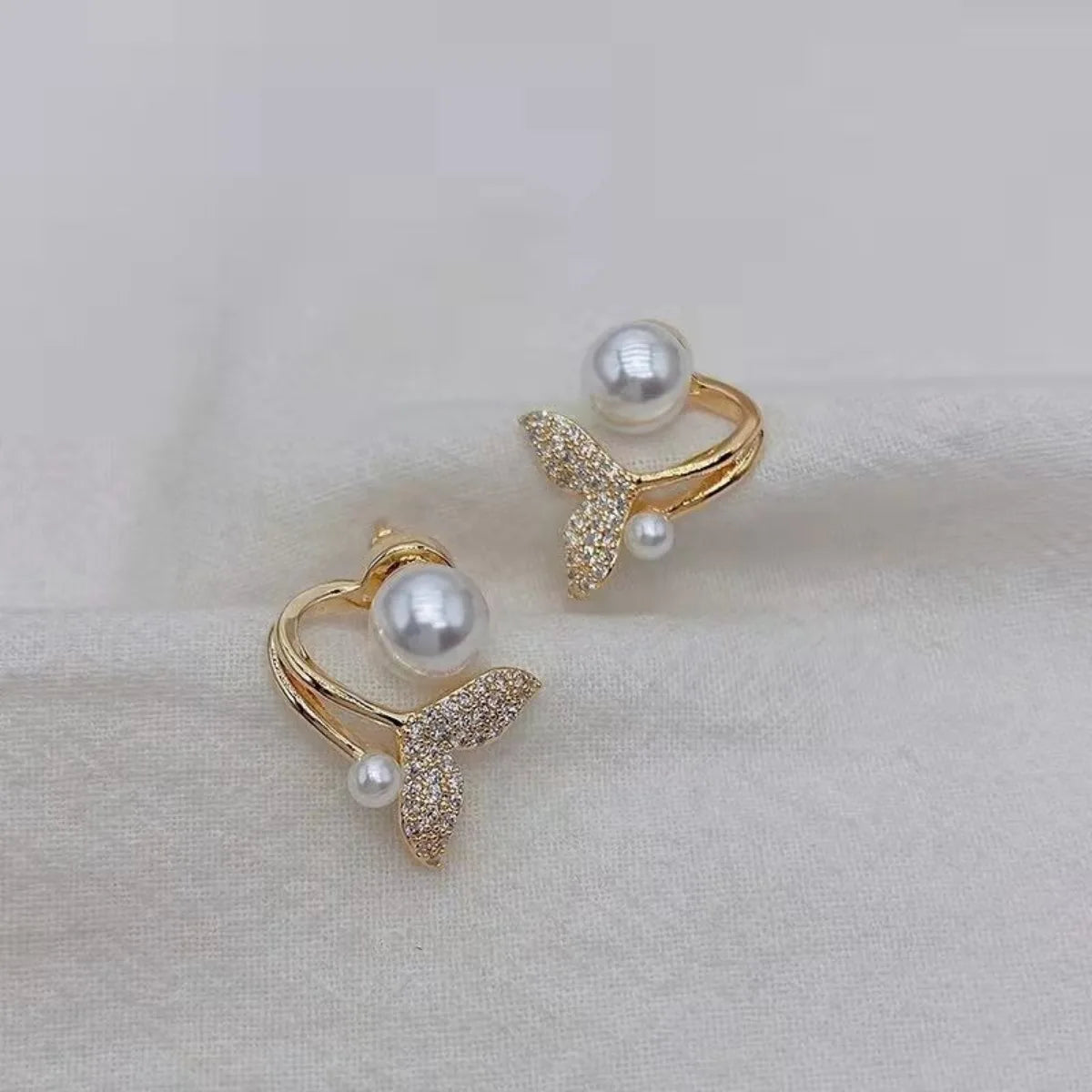 Dolphin STUDS