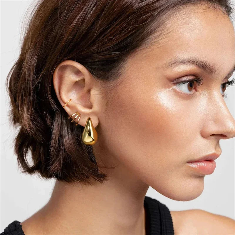 WATERDROP STUDS Gold