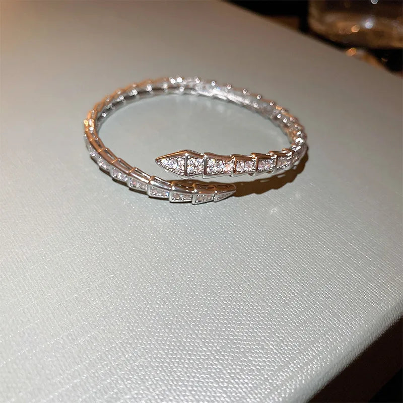 Snaketail Armband med Zirkon-stenar (Orm motiv)