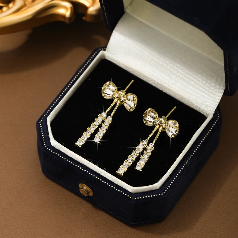 Örhängen med Rhinestones – Koreansk design
