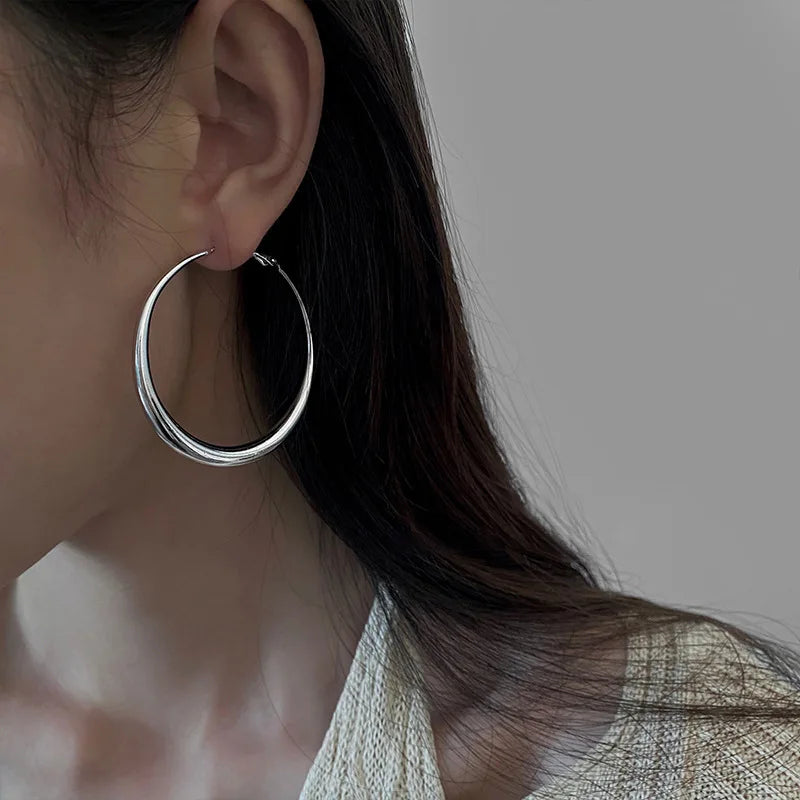 LARGE HOOP EARRINGS Silver