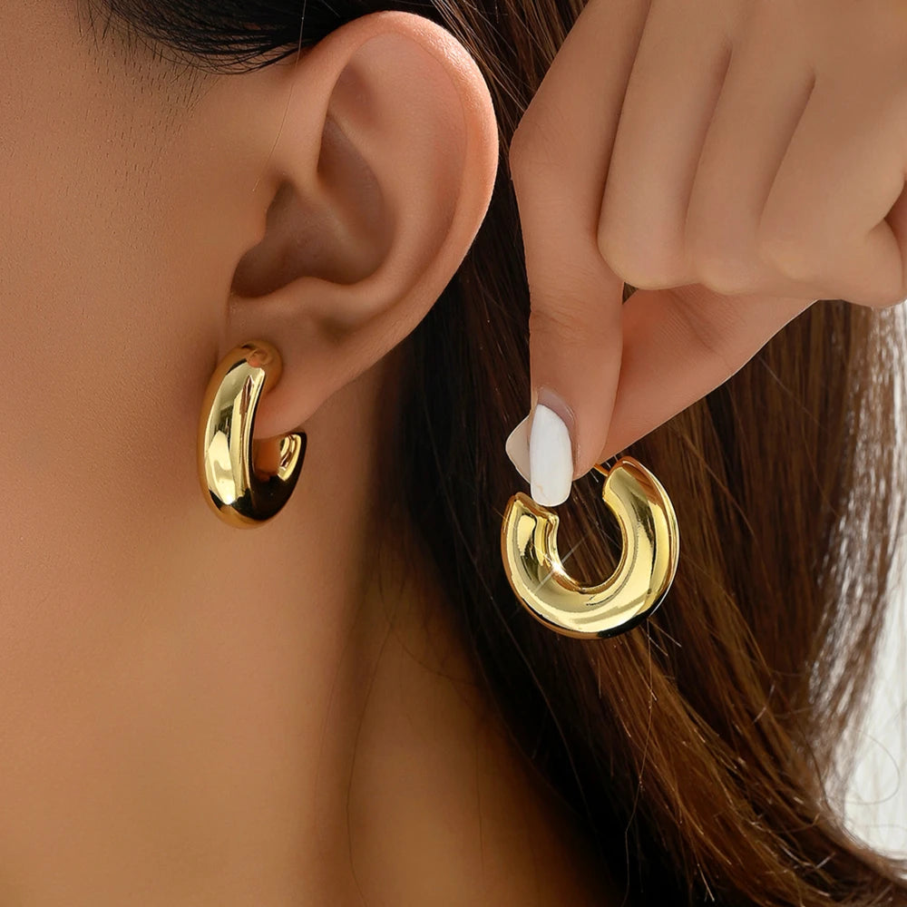 SLEEK HOOPS EARRINGS Gold