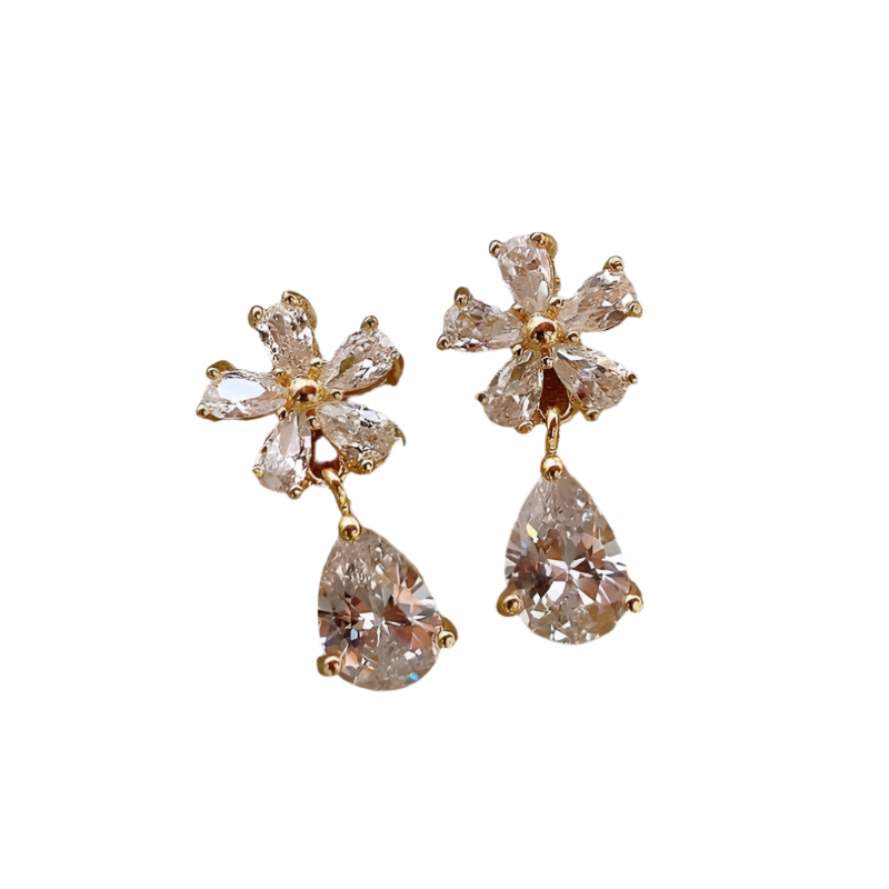 FLOWER PETAL STUDS