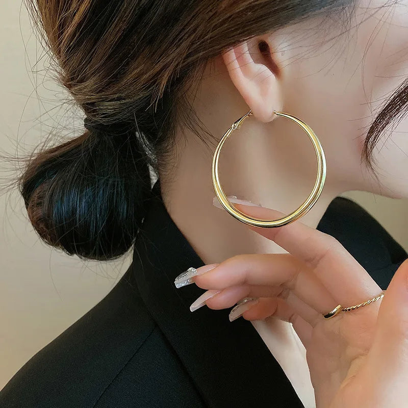 LARGE HOOP EARRINGS Silver