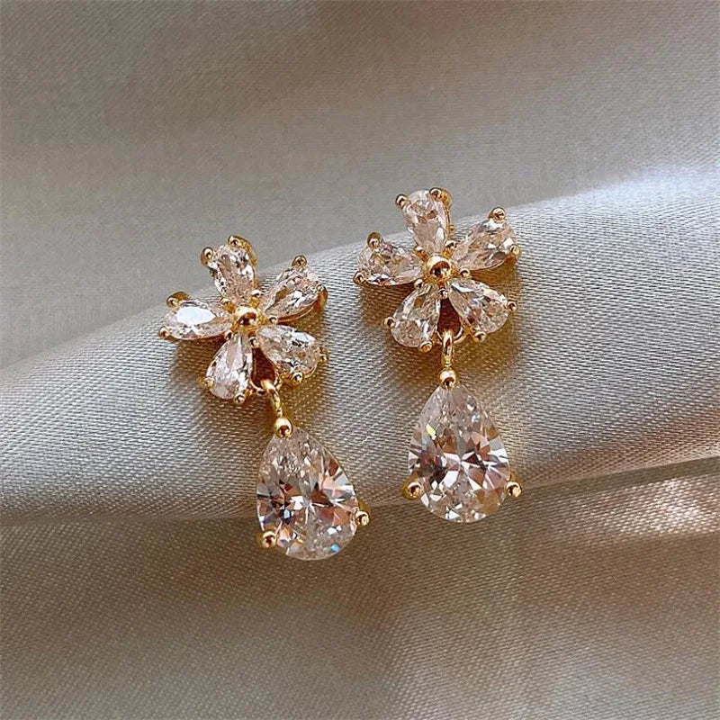 FLOWER PETAL STUDS