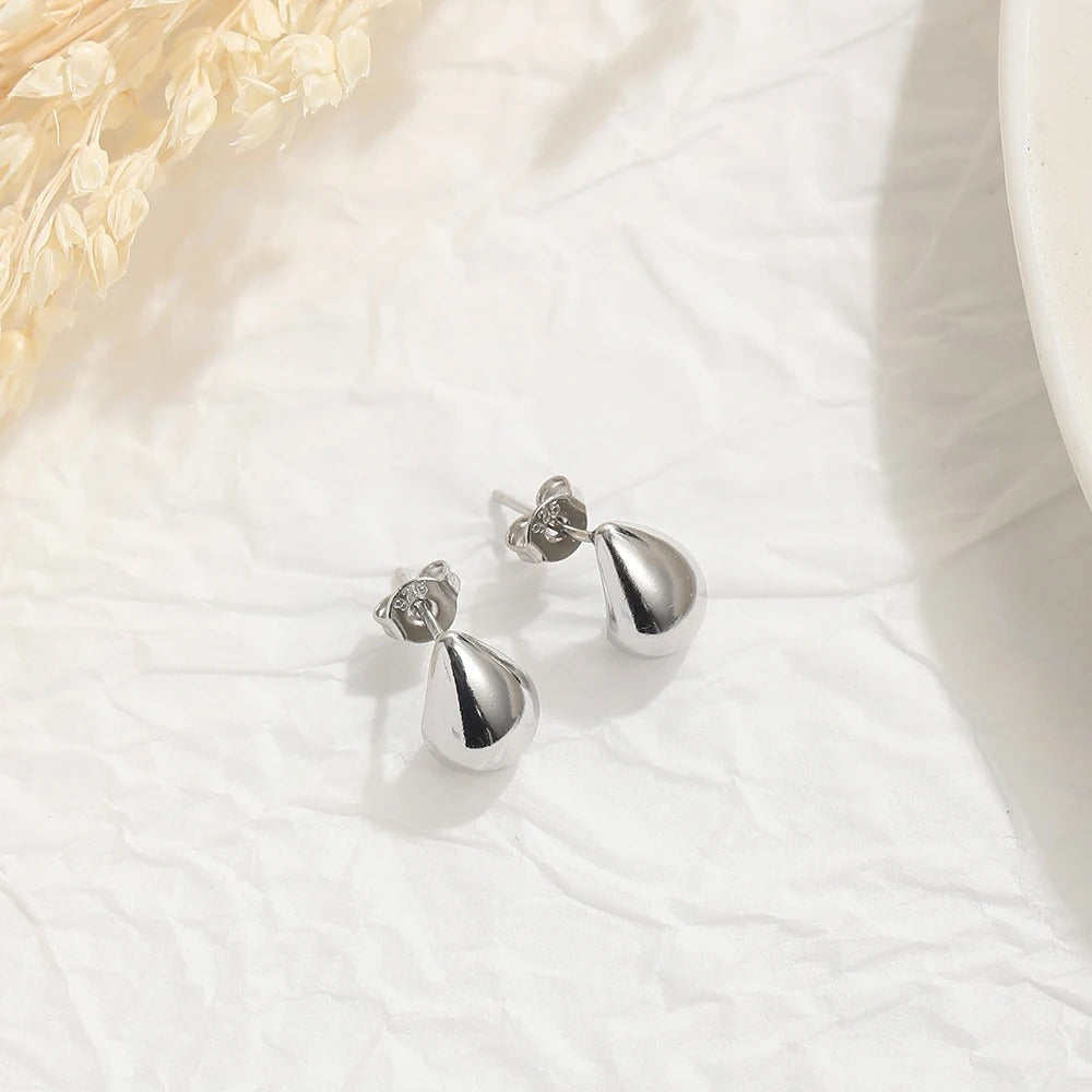 WATERDROP STUDS Gold
